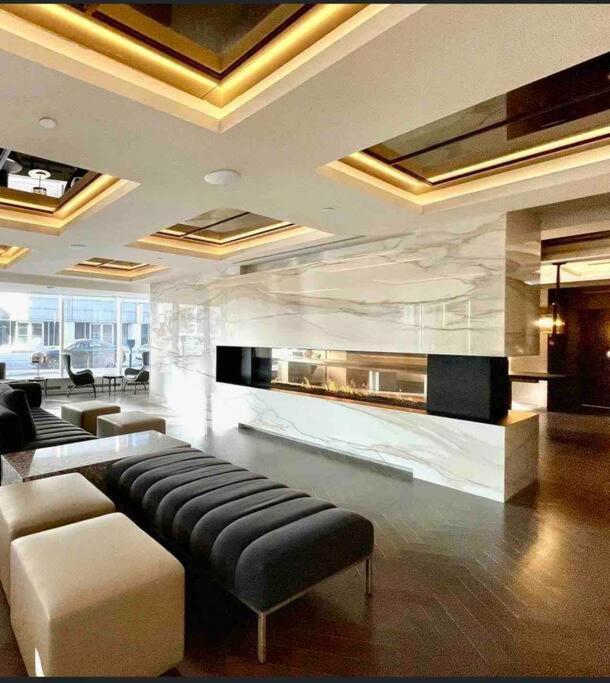 Mind Blowing City View - 2 Beds - Pool & Spa - Downtown מונטריאול מראה חיצוני תמונה